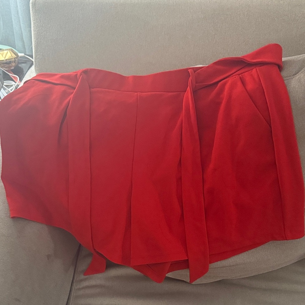 LOFT Plus Vibrant Red Shorts